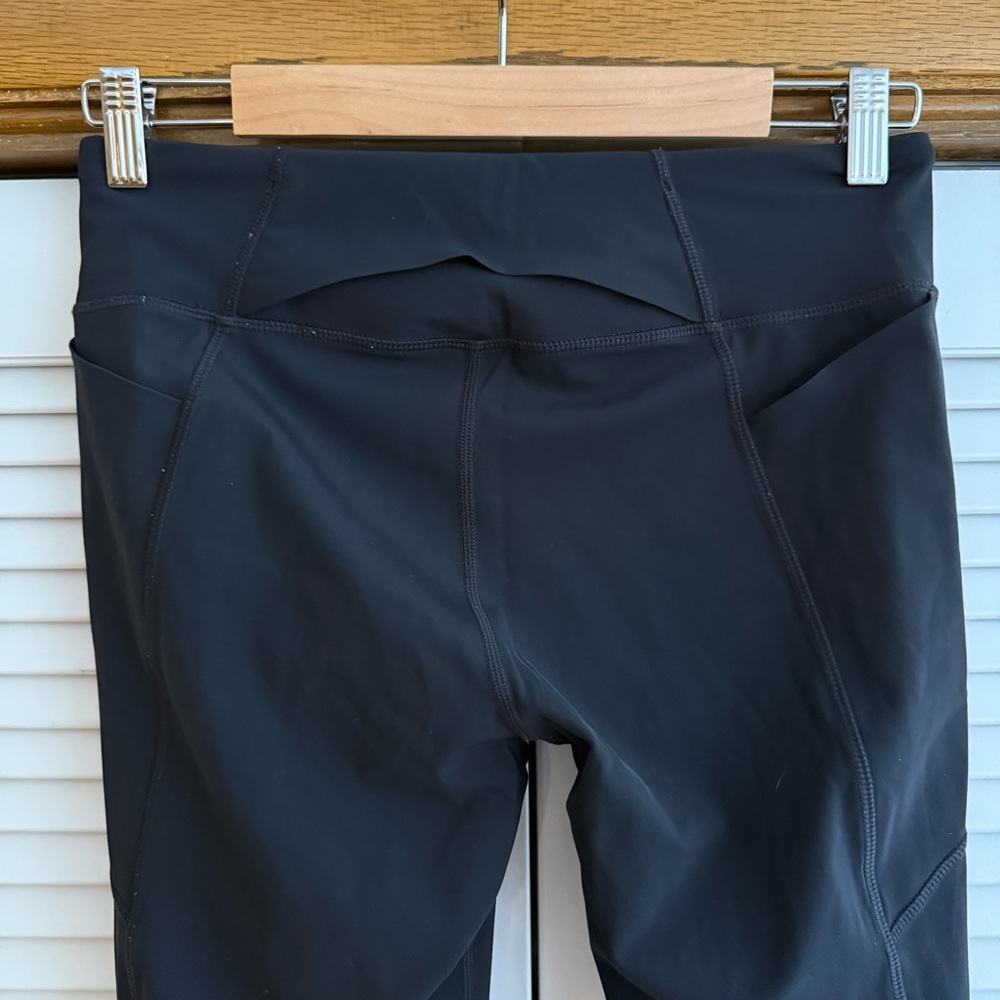Janji Women’s Black Cropped Running Tights size Medium - Picture 5 of 6